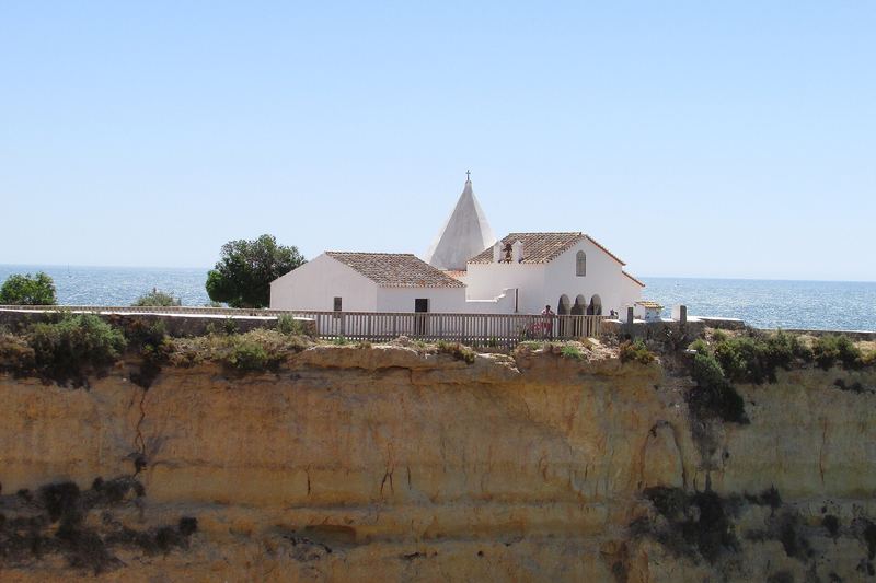 20-05-2017 Igreja de Nossa Senhora da Rocha, Porches (1).JPG